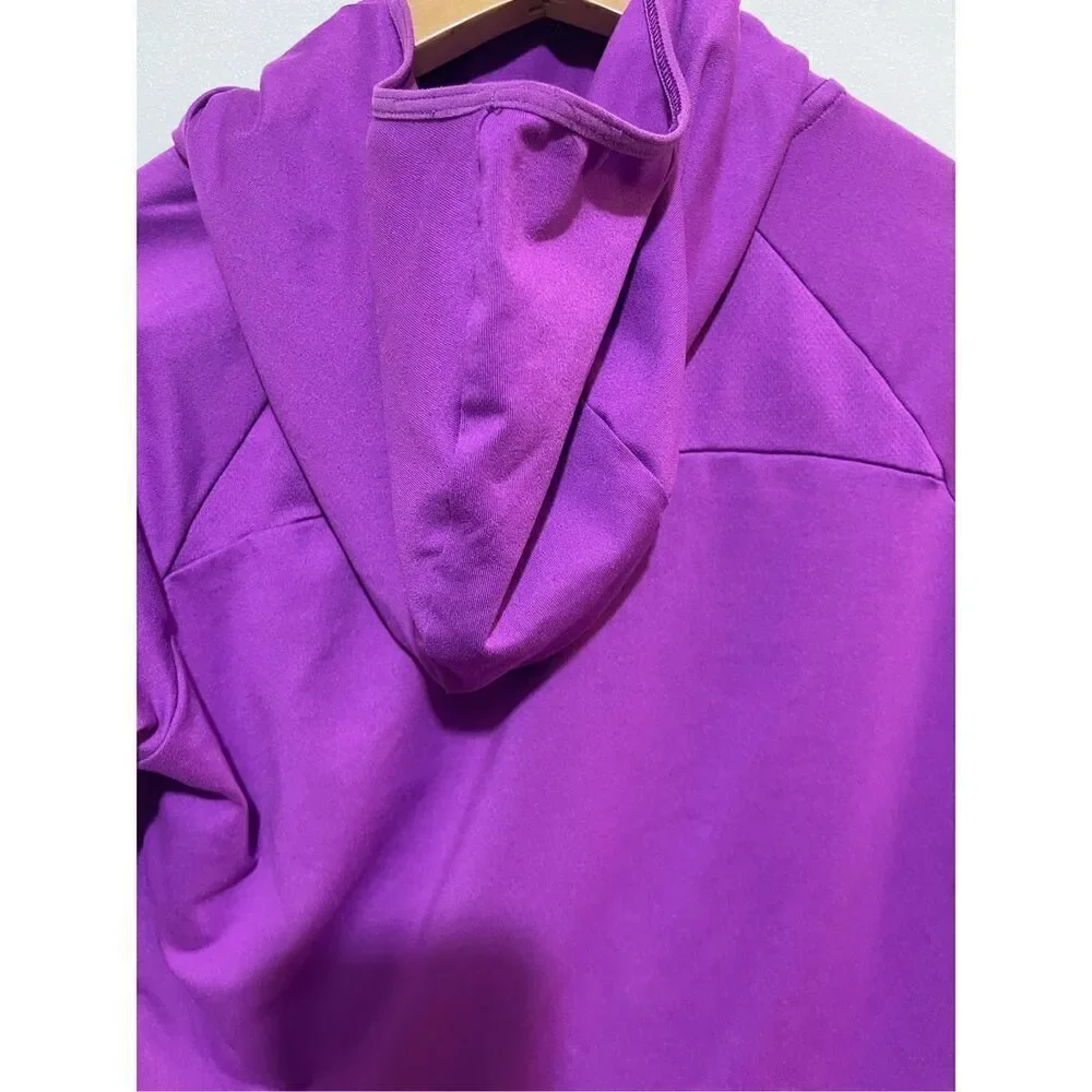 Nike Dri fit hooded active top